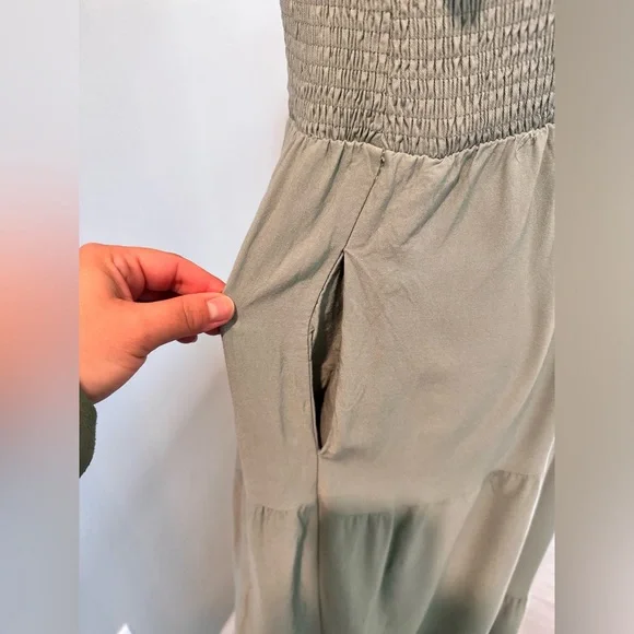 Medium Zesica sage green smocked maxi dress pockets boho cottagecore boutique - Picture 6 of 10